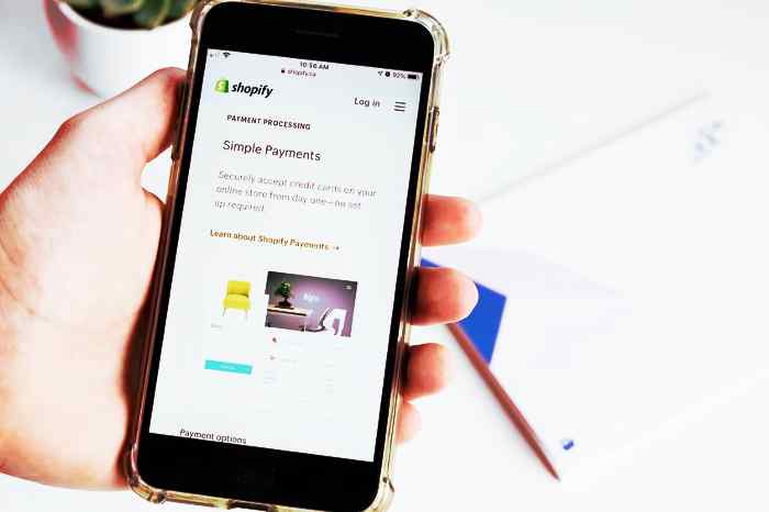 Shopify mobile store
